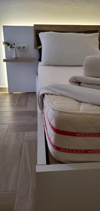 The Hill Apartment Sarandë Eksteriør bilde